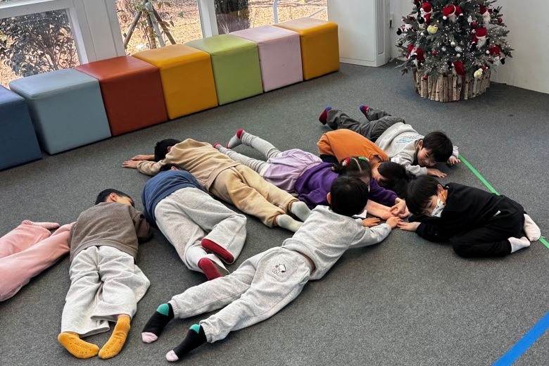 아테이너 스테이지